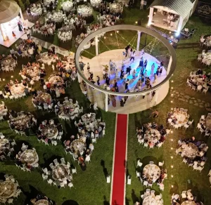 Gölcük kına gecesi organizasyonu için özel hazırlanan kına tahtı ve konsepti